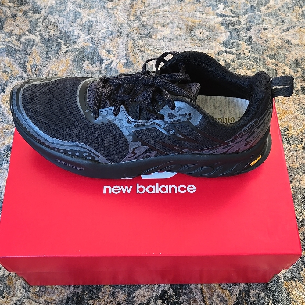 New Balance Fresh Foam X Hierro V8 Gore Tex Mens 2E